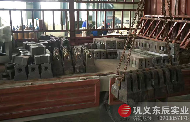 江西萍鄉破碎砂機錘頭發貨