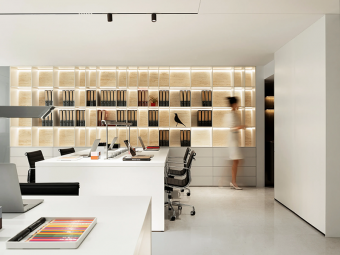 辦公室裝修中的色彩心理學：如何選擇合適的顏